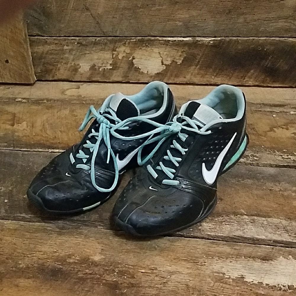 Women's Nike Tennis Shoes